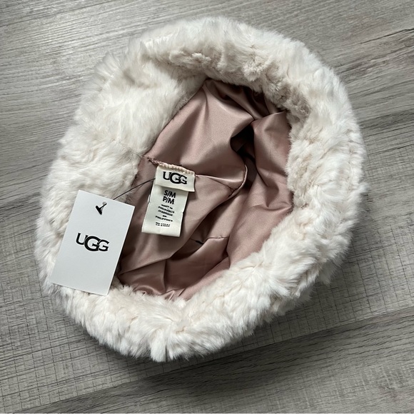 UGG Faux Fur White Furry Bucket Hat Nimbus S/M - Picture 9 of 10